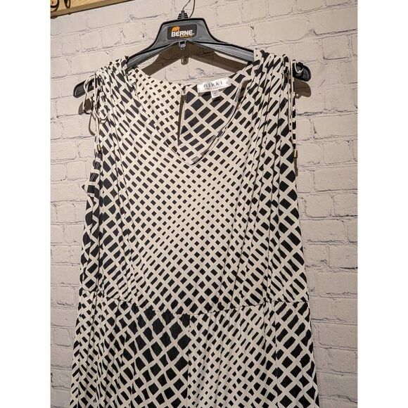 Nikki Poulos stretchy wide-legged jumpsuit 2x - Picture 2 of 3